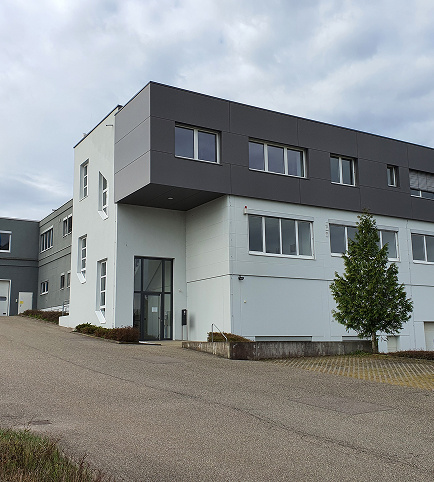 Firmengebäude Dr. Hartmann Chemietechnik mit Anbau